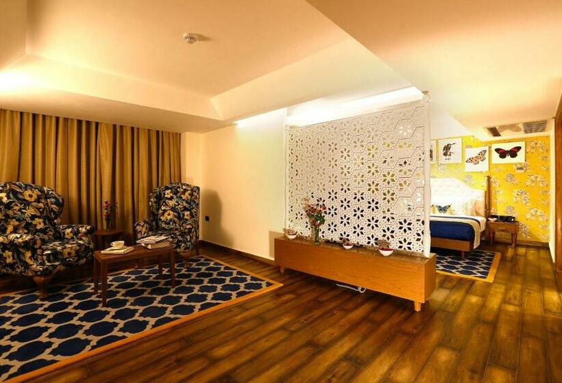 سوئیت با چشم‌انداز, Mosaic Hotel Mussoorie Mallroad