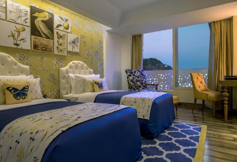اتاق لوکس, Mosaic Hotel Mussoorie Mallroad