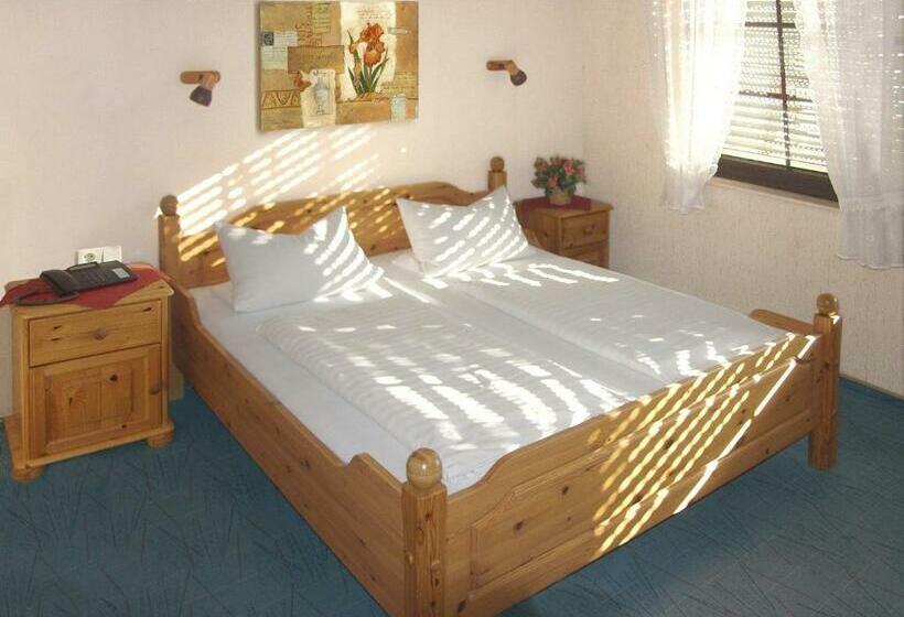 חדר סטנדרט, Restaurant Pfaelzer Stuben