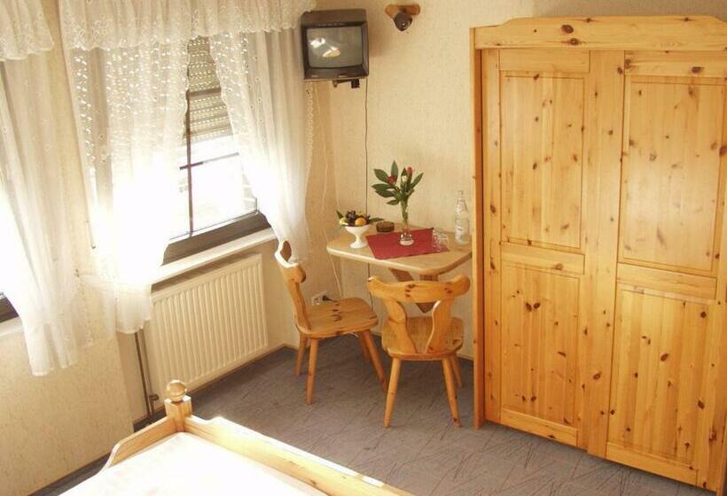 חדר סטנדרט, Restaurant Pfaelzer Stuben