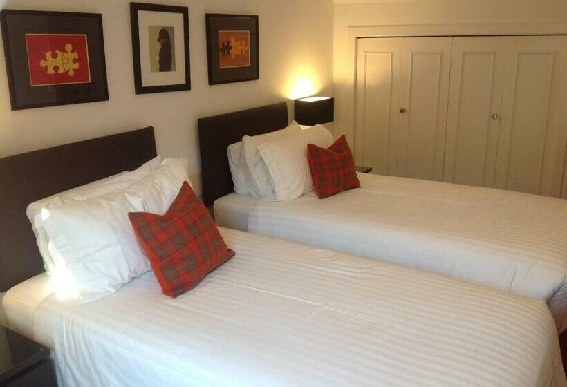 标准间, The Golden Larches