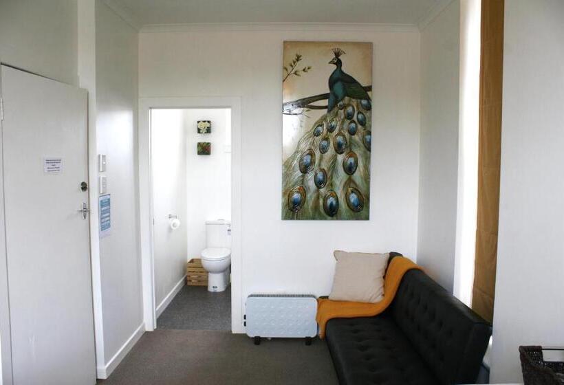 デラックスルーム, Lumsden