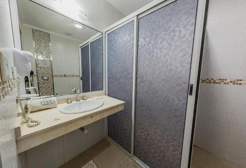 エコノミールーム, Yvera Cataratas