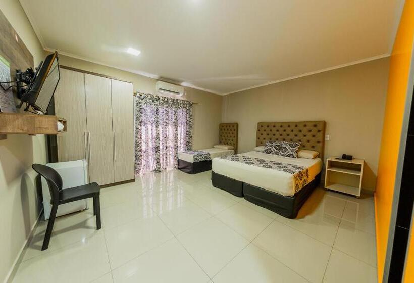 スタンダードトリプルルーム, Yvera Cataratas