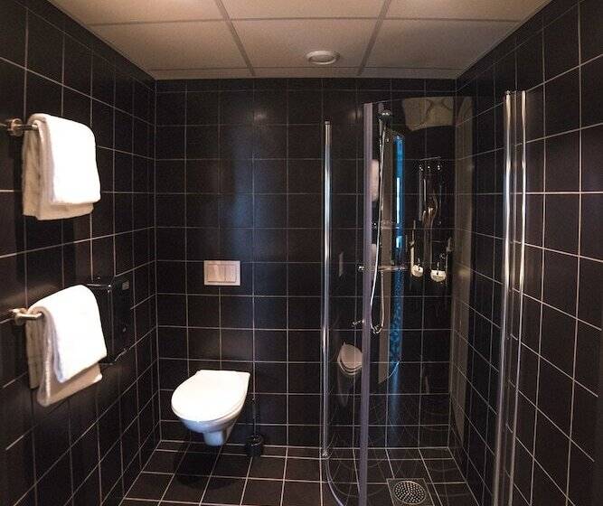 スイート, Magic Hotel Solheimsviken