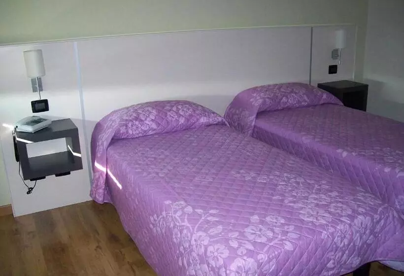 Standard Kolmen Hengen Huone, Motel Giglio
