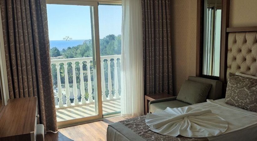 Quarto Familiar, Oz Hotels Sui