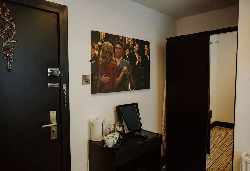 スタンダードルーム, Sinclair S Rooms