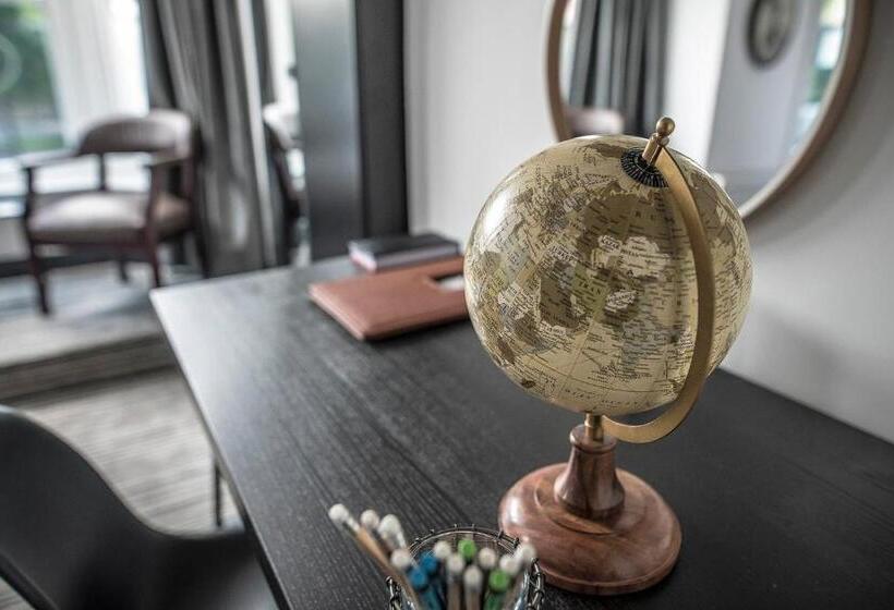 חדר סופריור, Sinclair S Rooms