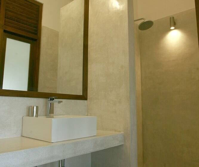 Vivenda 4 Quartos, Sea Heart House On Koggala Lake