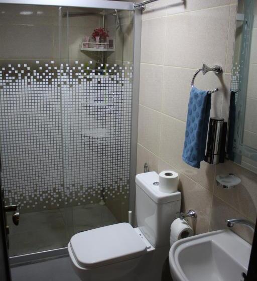 اتاق استاندارد سه نفره, Petra Desert Dream