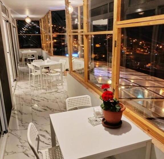 اتاق استاندارد سه نفره, Petra Desert Dream