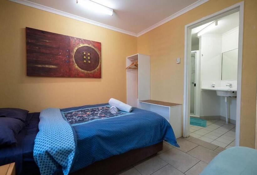 Quarto Economy, Beachside 1770 Yha