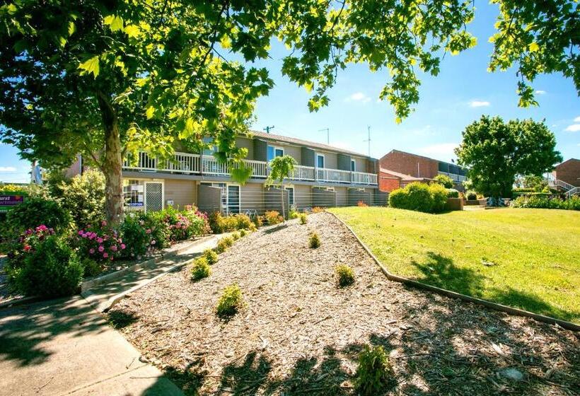 اتاق خانواده اجرایی, Bathurst Studio Apartments