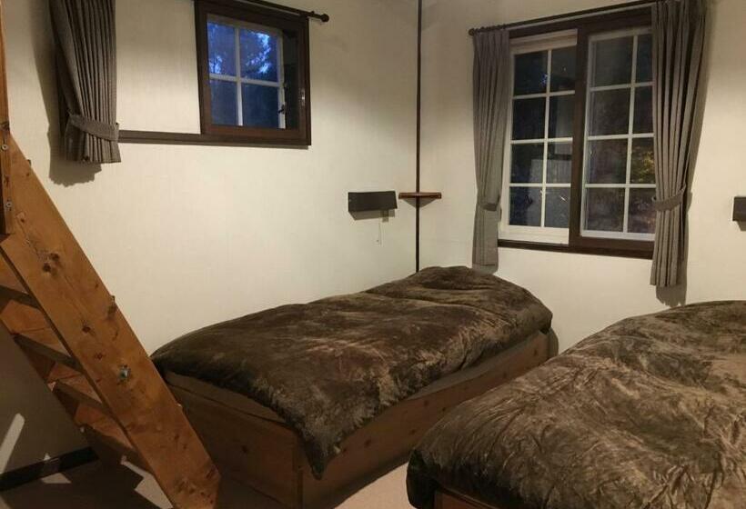 浴室共有スタンダード４人用ルーム, B&b Santana Hakuba
