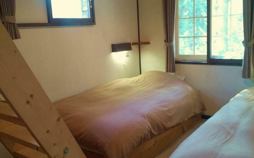 스탠다드 4인용 룸 공용 욕실, B&b Santana Hakuba