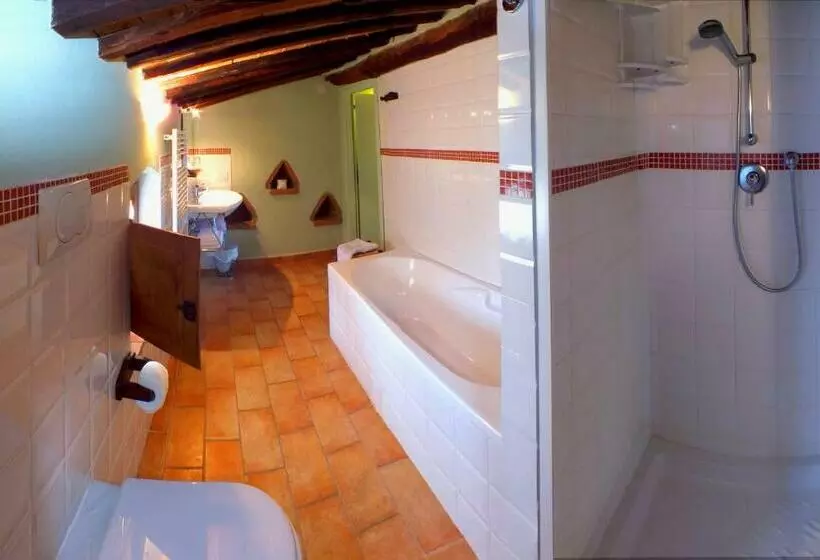 コンフォートルーム, Locanda Nel Cassero