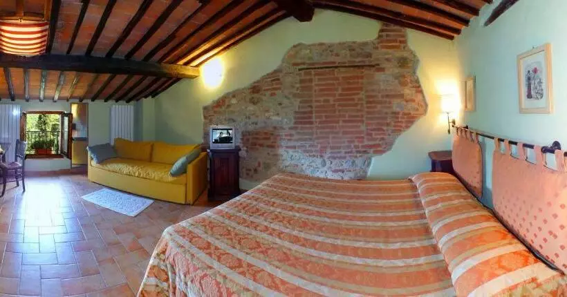コンフォートルーム, Locanda Nel Cassero