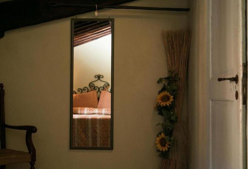 חדר בסיסי, Locanda Nel Cassero