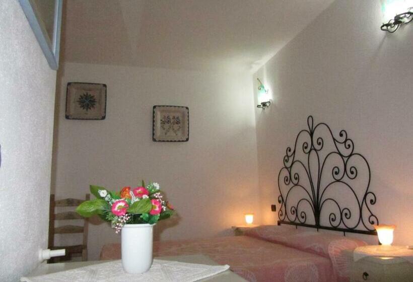 غرفة كومفورت ثلاثية, Bed & Breakfast Mare Isole