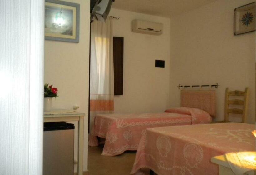 غرفة كومفورت ثلاثية, Bed & Breakfast Mare Isole