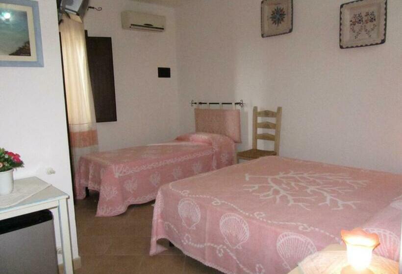 غرفة كومفورت ثلاثية, Bed & Breakfast Mare Isole