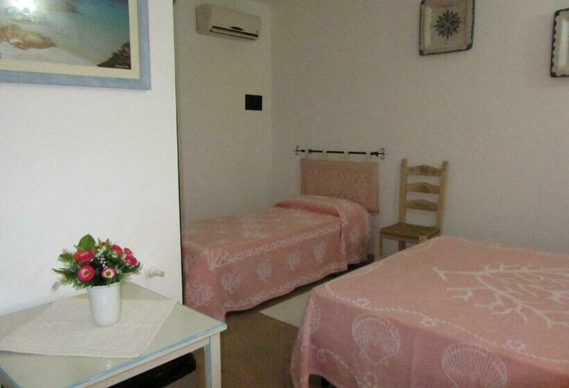 غرفة كومفورت ثلاثية, Bed & Breakfast Mare Isole