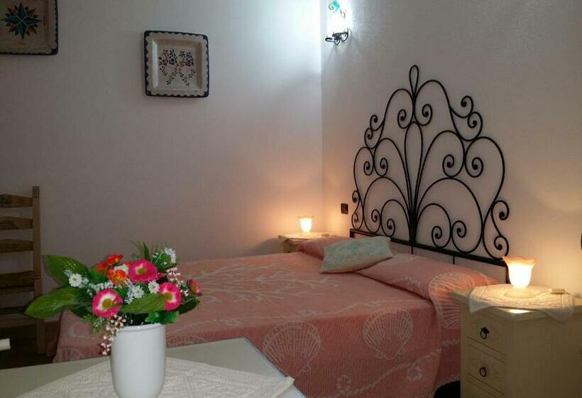 غرفة كومفورت ثلاثية, Bed & Breakfast Mare Isole