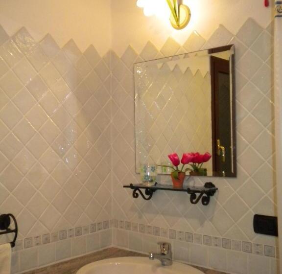 غرفة كومفورت ثلاثية, Bed & Breakfast Mare Isole