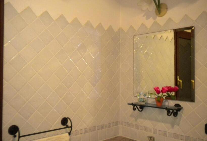 غرفة كومفورت ثلاثية, Bed & Breakfast Mare Isole