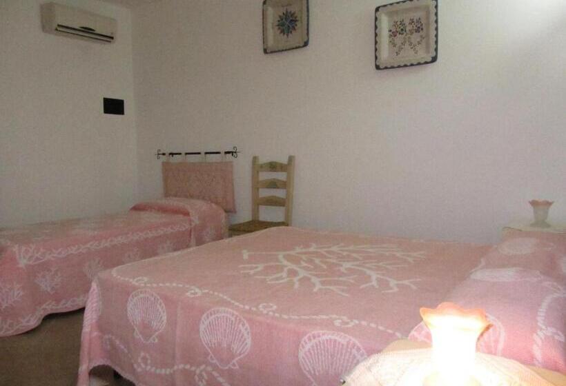 غرفة كومفورت ثلاثية, Bed & Breakfast Mare Isole