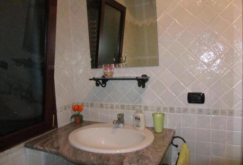 غرفة كومفورت ثلاثية, Bed & Breakfast Mare Isole