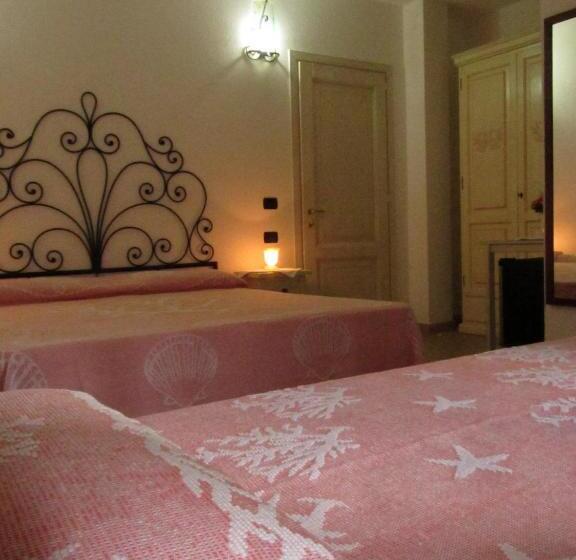 غرفة كومفورت ثلاثية, Bed & Breakfast Mare Isole