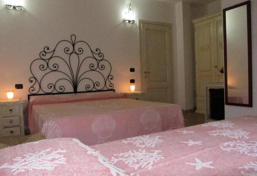 غرفة كومفورت ثلاثية, Bed & Breakfast Mare Isole