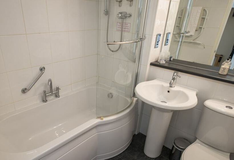 Номер Стандарт, Allerton Court