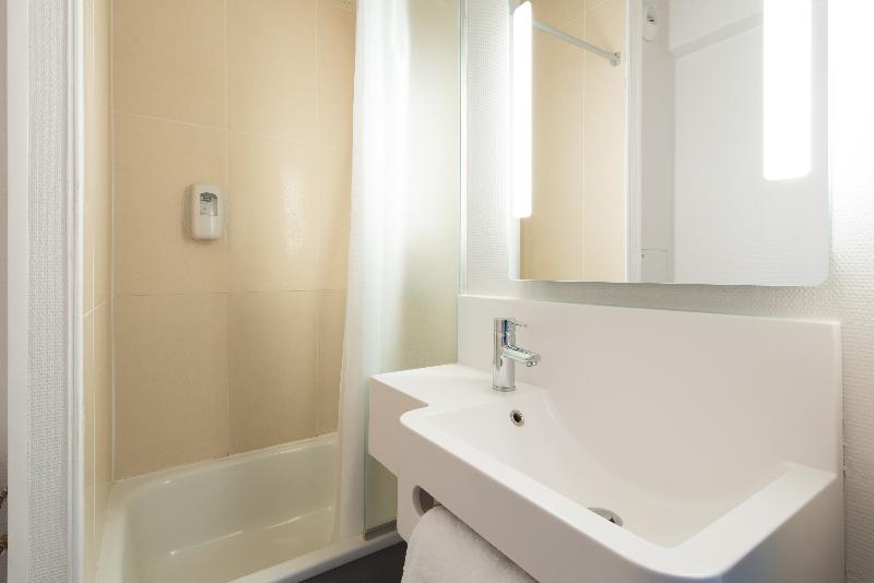 スタンダード４人部屋, B&b Hotel Blois Sud Vineuil