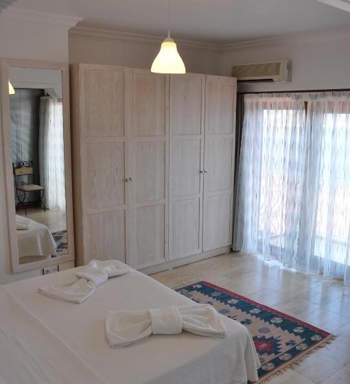 חדר דלוקס נוף לים, Caretta