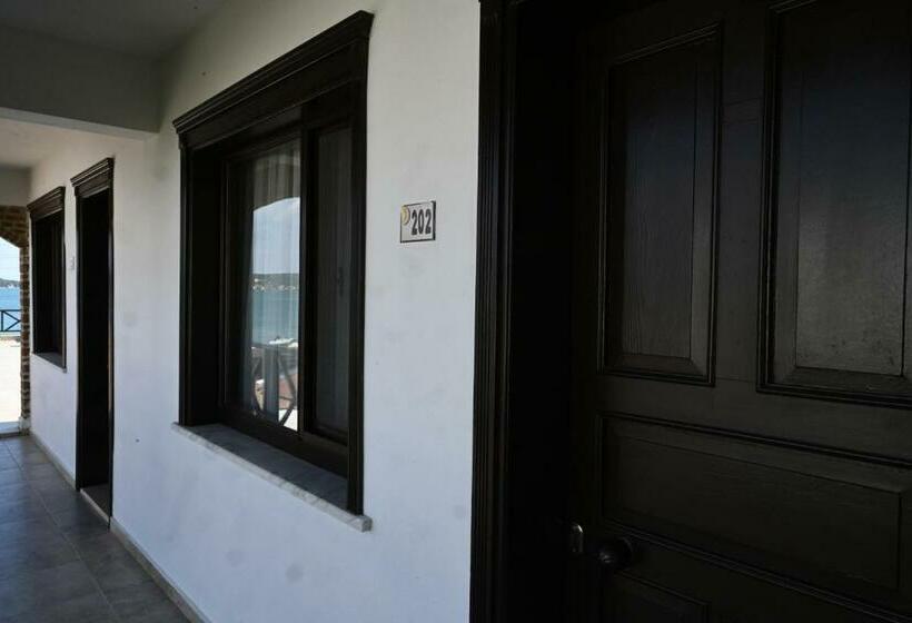 غرفة ديلوكس, Cunda Deniz