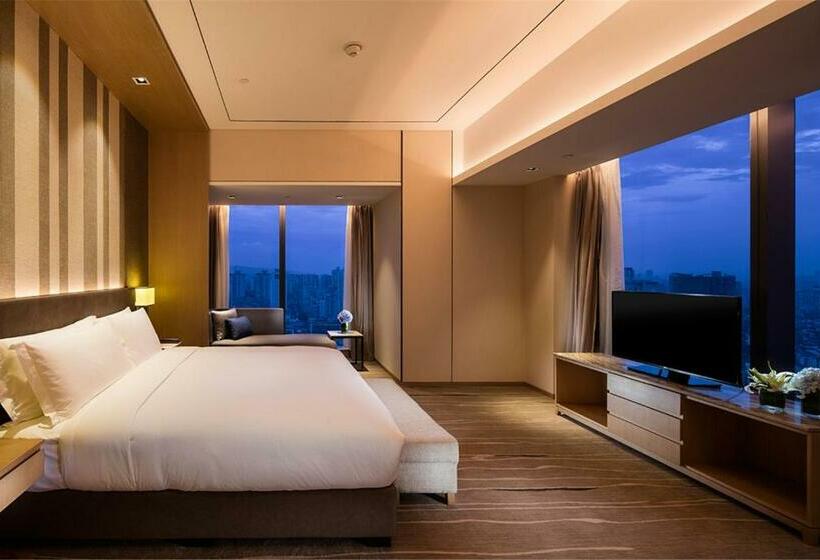 Deluxe Suite King Bed, Doubletree By Hilton Hotel Chongqing Nan An