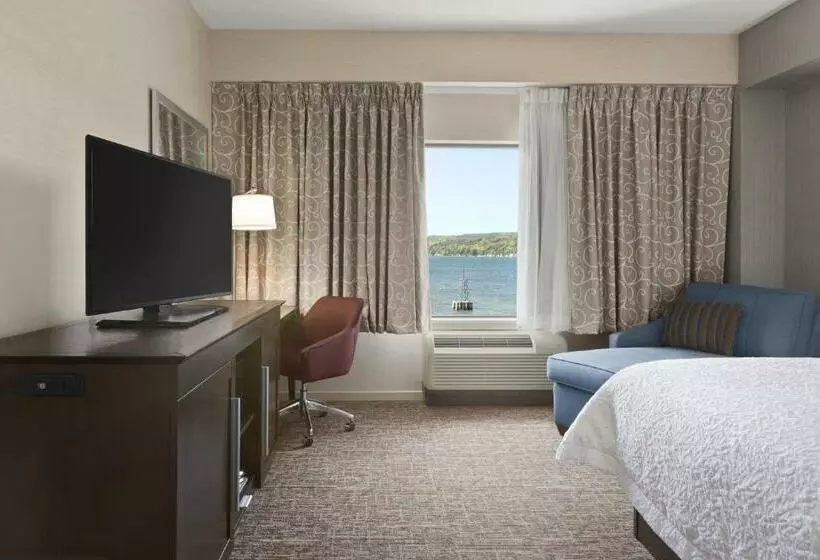 身障者適用スタンダードルーム, Hampton Inn Penn Yan