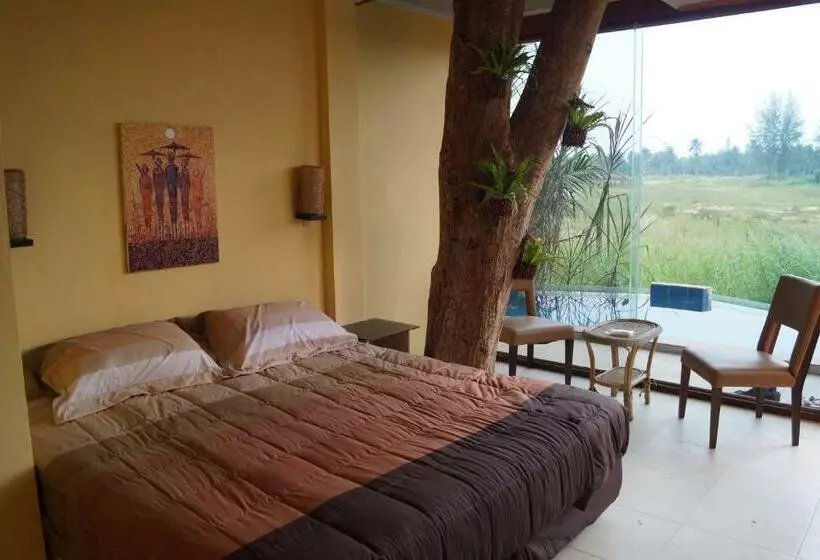 プールビュースタンダードルーム, Relax Eco Life Center   Khao Lak