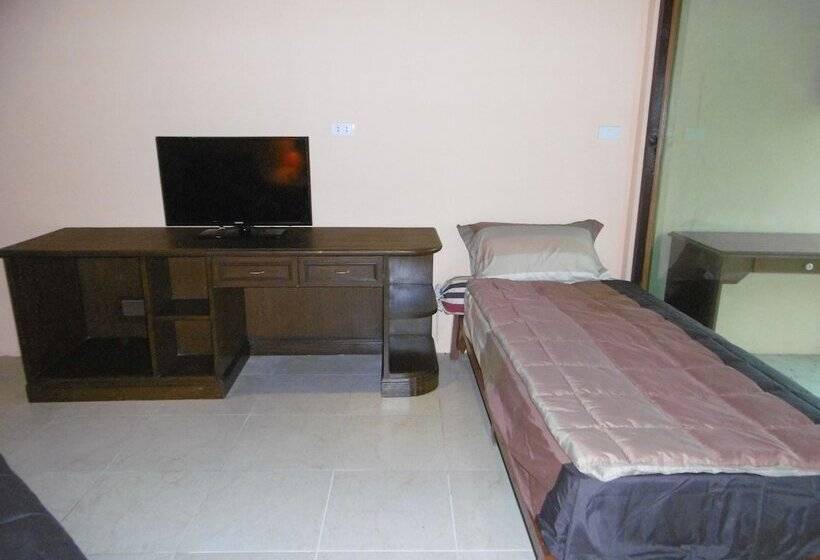 패밀리 룸, Relax Eco Life Center   Khao Lak