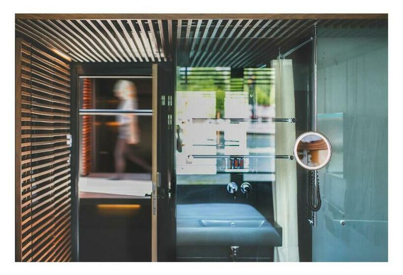 リバービュースタンダードルーム, Off Paris Seine