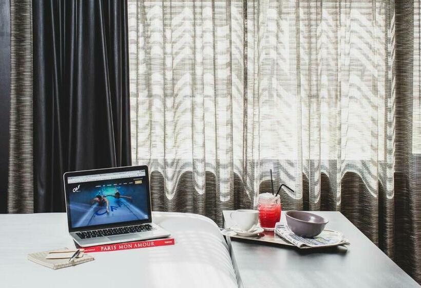 Suite, Off Paris Seine