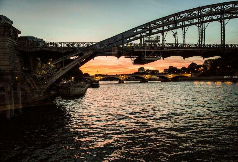 スイート, Off Paris Seine