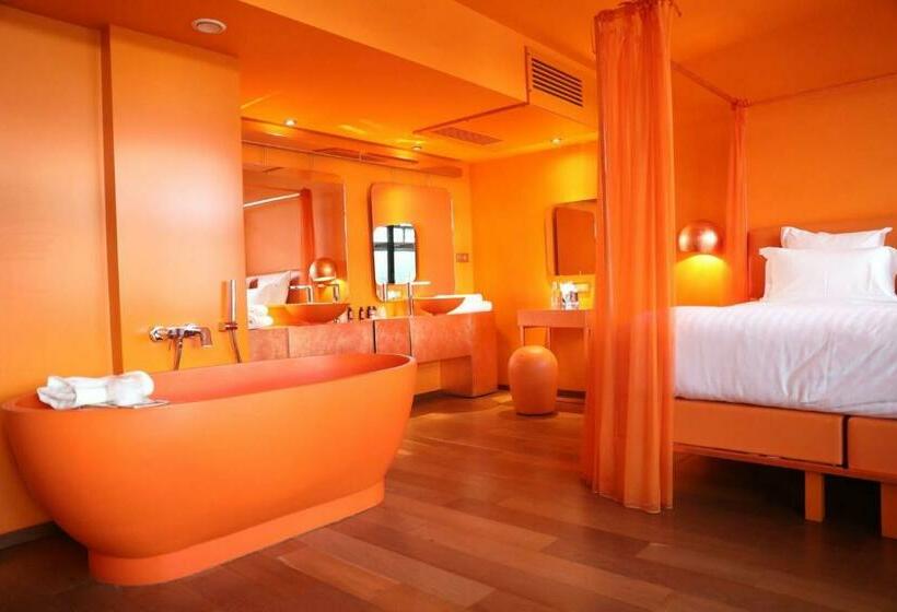 Suite, Off Paris Seine