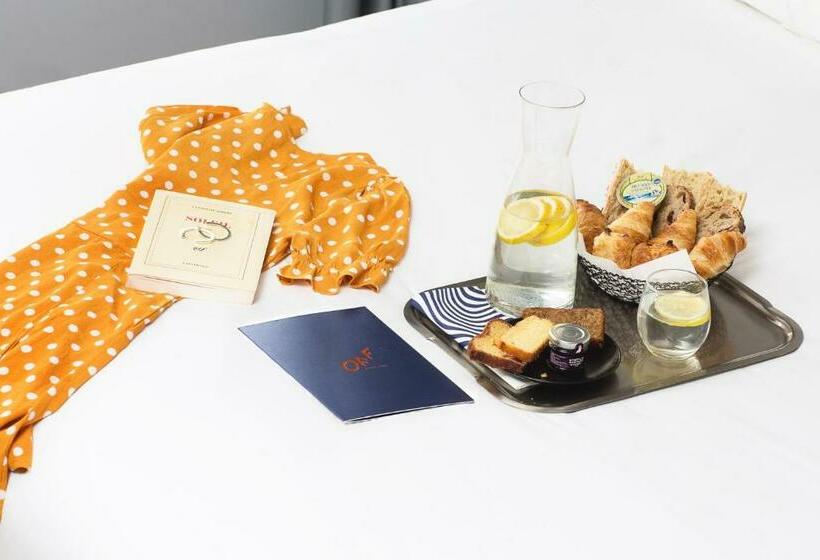 Suite, Off Paris Seine