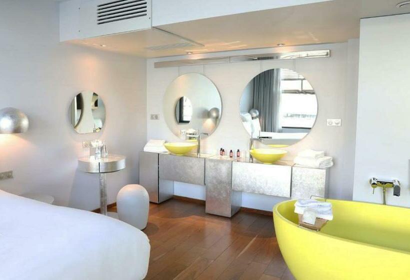 Suite, Off Paris Seine