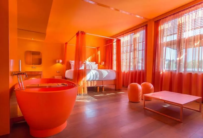 Suite, Off Paris Seine