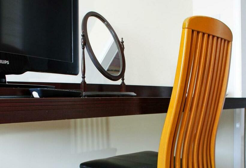 اتاق استاندارد, Premier Hotel Not Premier Inn